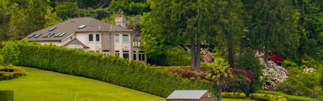 I visited the billionaire hideaway of the Pacific Northwest and clocked 5 signs of extreme wealth and luxury