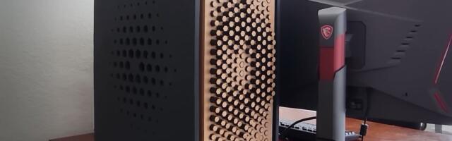 Modder creates an awesome modular kinetic PC case — 3D-printed gears, wood, and acrylic combine to generate mesmerizing continual movements