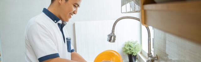 Psychology says people who rinse their plate immediately but leave it on the counter instead of putting it in the dishwasher share these 6 traits that reveal exactly how they handle unfinished emotional business