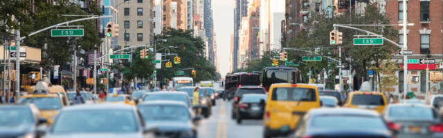 5 Pro Tips For Driving A Manual Car In City Traffic