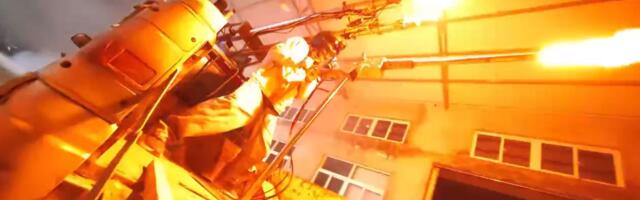 Full-size tank simulator setup now even crazier after being built into a 'tactical vehicle' with full-size replica machine gun and cannon