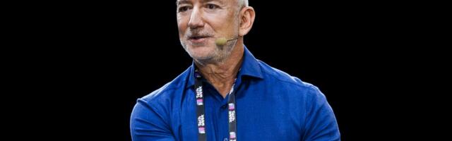 Jeff Bezos says software engineers shouldn't be afraid of AI: 'Be so happy!'