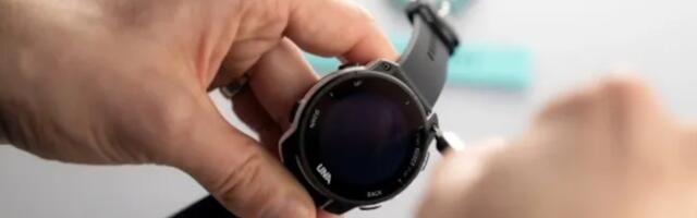 This modular Pebble and Apple Watch underdog just smashed funding goals