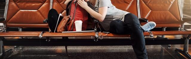 7 Useful Apps & Tech That Can Help You Combat Jet Lag