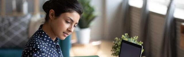 Hybrid work or the highway, say half of UK professionals