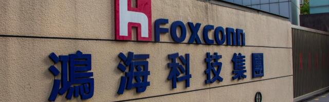 Foxconn Bets Big On India & US, Gets Taiwan Govt Nod To Invest $2.2 Bn