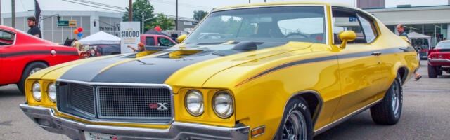 1970 Buick GSX Goes Head-To-Head With 1971 Ford Mustang Cobra Jet