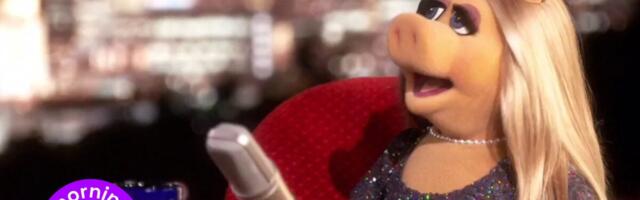 Jennifer Lawrence Keeps Teasing the Mystery New Miss Piggy Movie