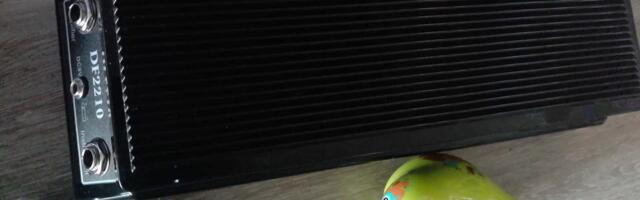 Ультрадешёвая гитарная квакушка ZORY DF2210