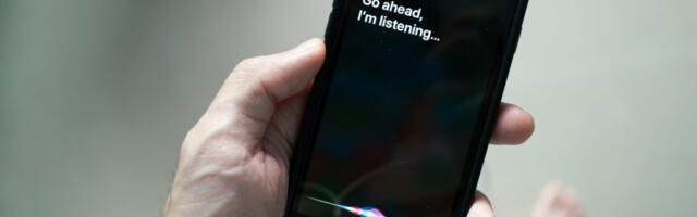 Siri “unintentionally” recorded private convos; Apple agrees to pay $95M