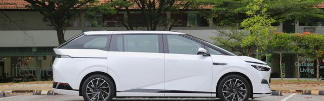 I test drove XPeng's electric minivan. Its back seats are the business class of the road.