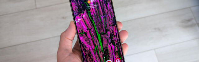 Wallpaper Wednesday: More great phone wallpapers for all to share (August 28)