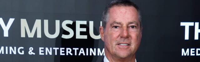 Brad Karp steps down as chairman of Paul Weiss, replaced by Scott Barshay 'effective immediately'