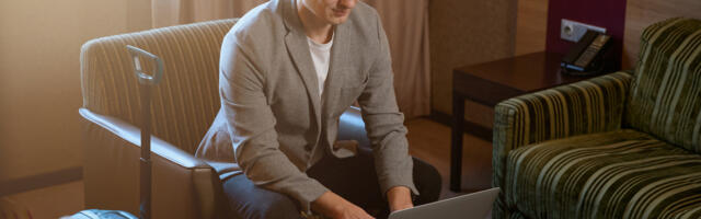 5 Cool Gadgets That Any Digital Nomad Would Want In 2026