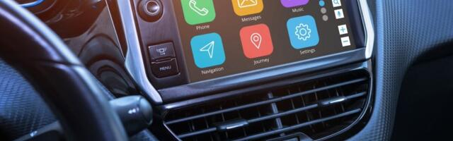 Car Companies Finally Solved Cupholders, but Not Infotainment