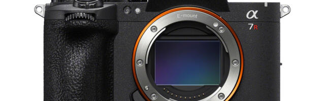 Sony's A7R VI blends speed with a 67MP stacked sensor