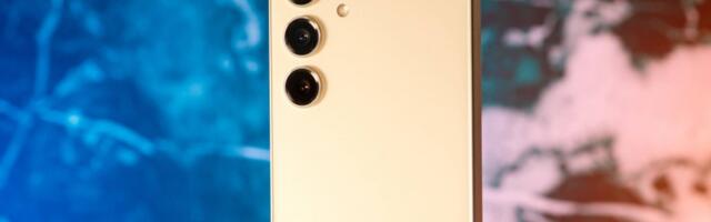 Samsung Galaxy S24 in for review