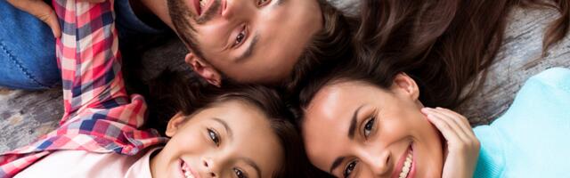 8 ways lower-middle-class families show love that don’t cost anything but mean everything