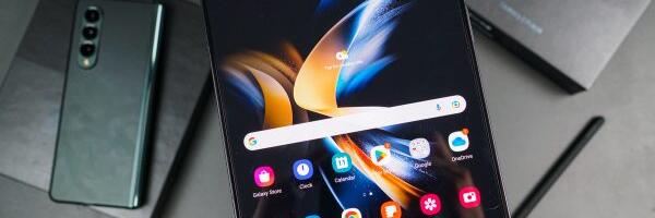 Samsung Slaps $900 Off Galaxy Fold 4 With Trade