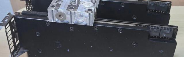 Enthusiast scores watercooled dual Nvidia GTX Titan X GPUs for $86 — $1,000 older flagship graphics card with custom water cooling for a bargain