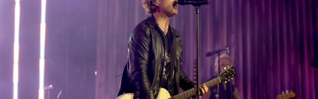 Green Days Super Bowl performance did the unexpected