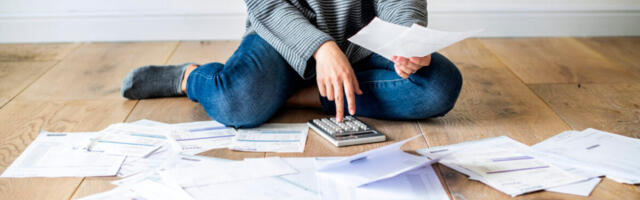 Tesco Bank Recommends Consumers Consider Debt Consolidation, as Only 6% Plan to Use it in 2025