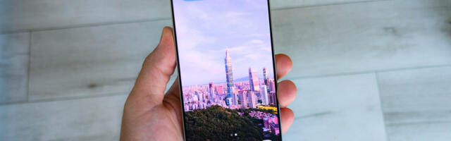 Wallpaper Wednesday: More great phone wallpapers for all to share (October 15)