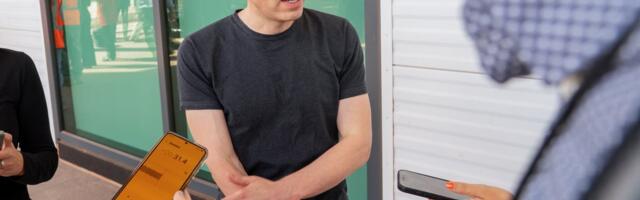 Sam Altman describes OpenAI’s planned AI device in vibes