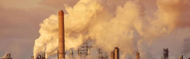 Bitcoin faces $80,000 resistance as derivatives shows signs of risk aversion