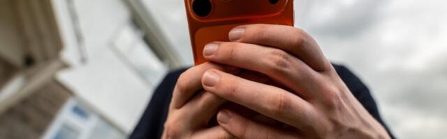 Researchers Say Smartphones May Have Helped Drive the Global Baby Bust