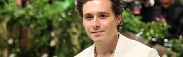 A family therapist shares one major sign it's time to set boundaries with your family, like Brooklyn Beckham