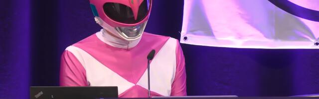 Hacker Dressed as the Pink Ranger Takes Down White Supremacist Websites Live Onstage