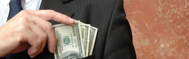 Dogecoin, Cardano and Solana Slump as Crypto Majors See Profit-Taking After Week-Long Rally
