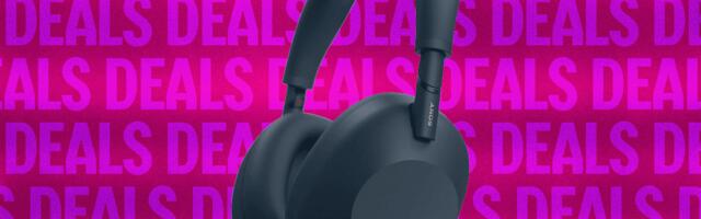 Our Favorite Wireless Headphones Are $60 Off