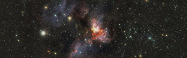 See a stunning star cluster in an enormous 80-million-pixel image