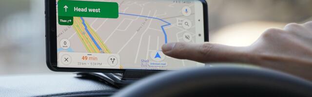 Always stuck in the wrong lane? Google Maps is rolling out AI-powered live lane guidance, for a select few