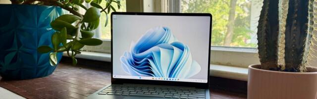I Like Microsoft's 13-Inch Surface Laptop, but the Larger Model Is the One to Get