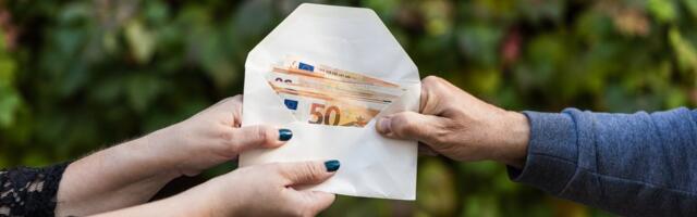 Эстонское государство заняло 342 миллиона евро