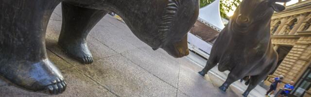Bitcoin Bears Urge Caution as BTC Price Tops $122K: Crypto Daybook Americas
