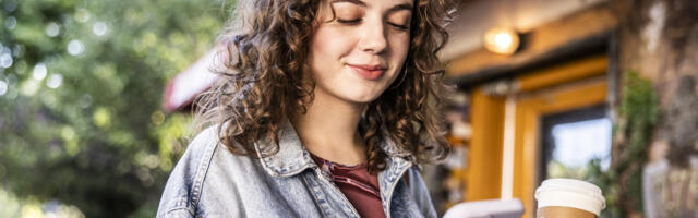 Thinking Of Switching Your Cell Phone Carrier? Here Are 5 Things You Need To Know