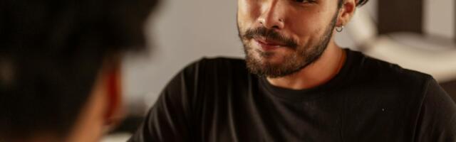 The people who always remember your preferences, your allergies, your coffee order, and the name of your sister’s dog didn’t simply develop a good memory. They grew up in environments where noticing what someone needed before they asked for it was the difference between a calm evening and a dangerous one.