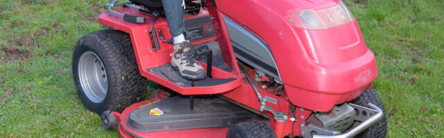 Is Your Mower Deck Misaligned? Here's How To Fix It