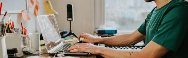 A millennial made $280K working 3 remote jobs — until the job market turned against him: 'It was great until it wasn't'