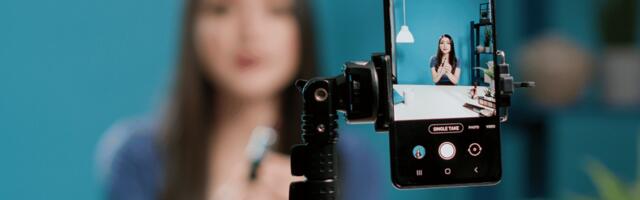 ACMA warns influencers that promoting illegal gambling can lead to penalties