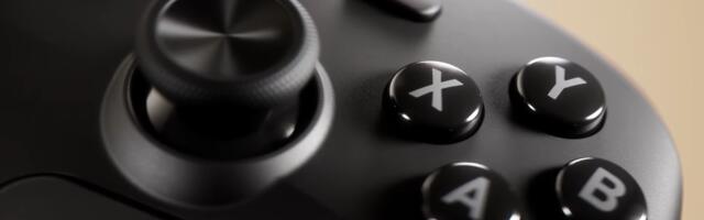 Steam Controller puck charger nearly catches fire after contact with Pixel Watch 3 — sparks fly after the metal wristband magnetizes to the puck's pogo pins