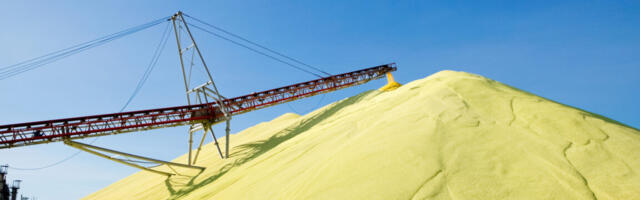 A solid electrolyte gives lithium-sulfur batteries ludicrous endurance