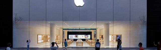 US imposes a 10% tariff on products imported from China, which might be bad news for Apple