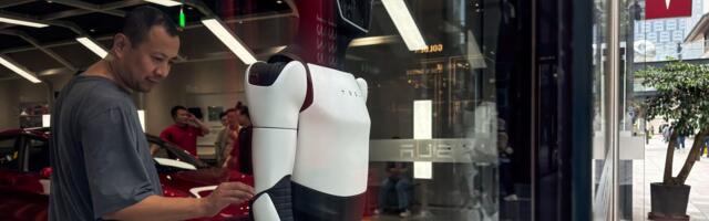 Elon Musk says Optimus will be an 'incredible surgeon'