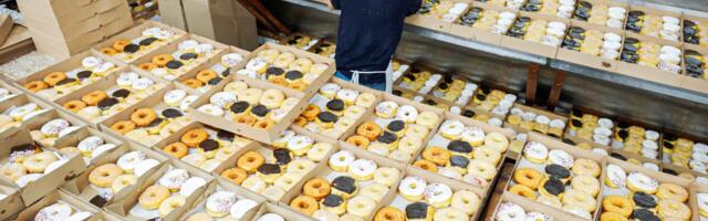 Inside the factory where NYC's food carts get ingredients