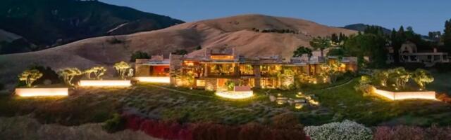 Repo magnate is the buyer of iconic mansion on East Bay hillside